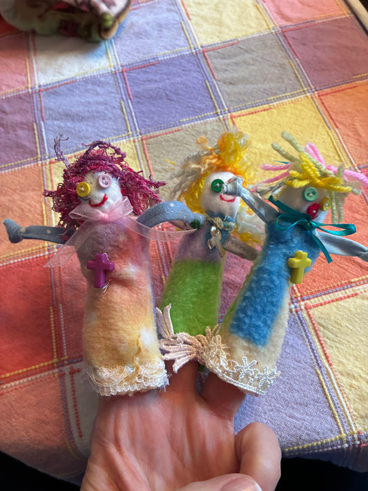 Scrapette Finger Puppet